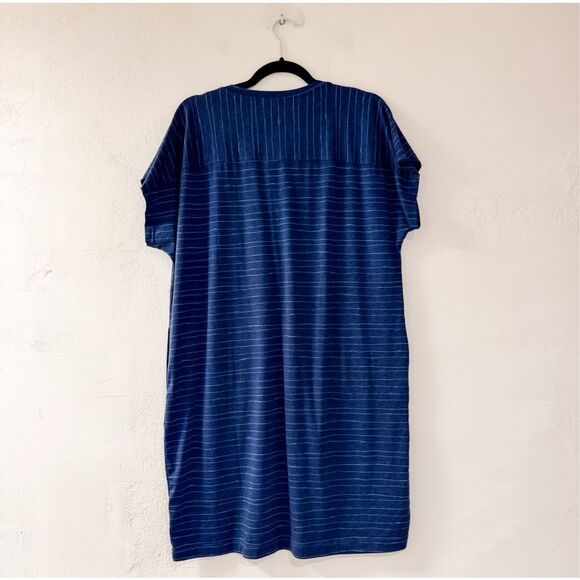 Title Nine Hiolani V Neck Shirt Dress in Blue Stripe Large - Picture 2 of 7